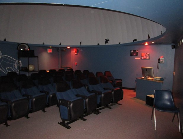 Planetarium seating